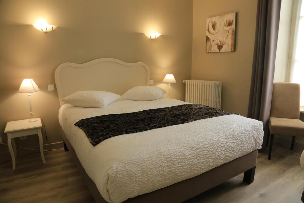 Hostellerie La Bruyere Chalvignac Exterior photo